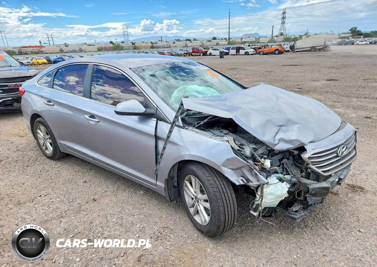 2015 Hyundai Sonata Se VIN:5NPE24AF4FH244403 - 4