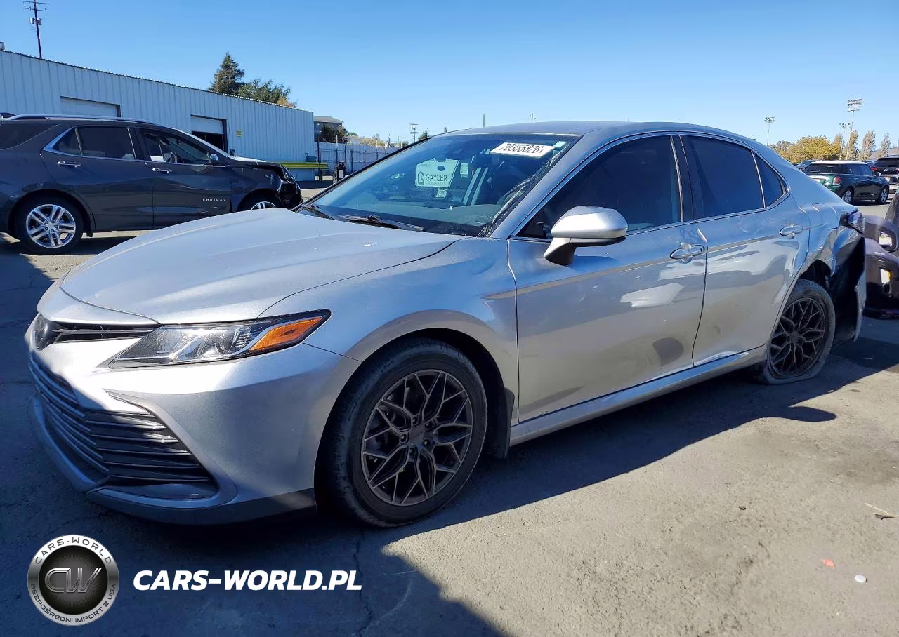 2023 Toyota Camry Le