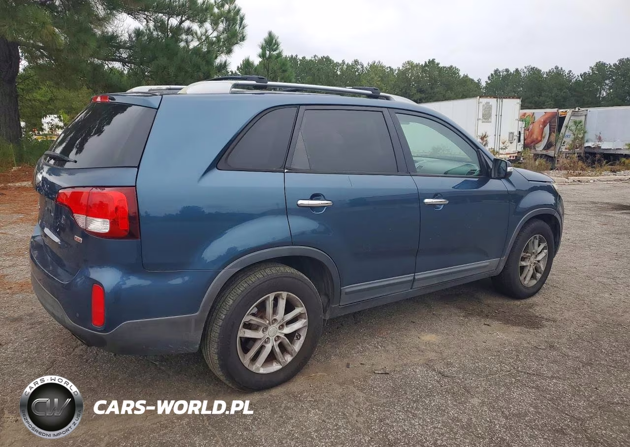 2014 Kia Sorento Lx VIN:5XYKT4A70EG473689 - 3