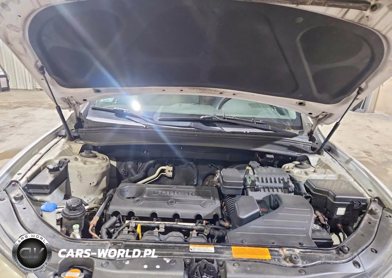 2012 Hyundai Santa Fe Gls VIN:5XYZGDAB3CG103129 - 12