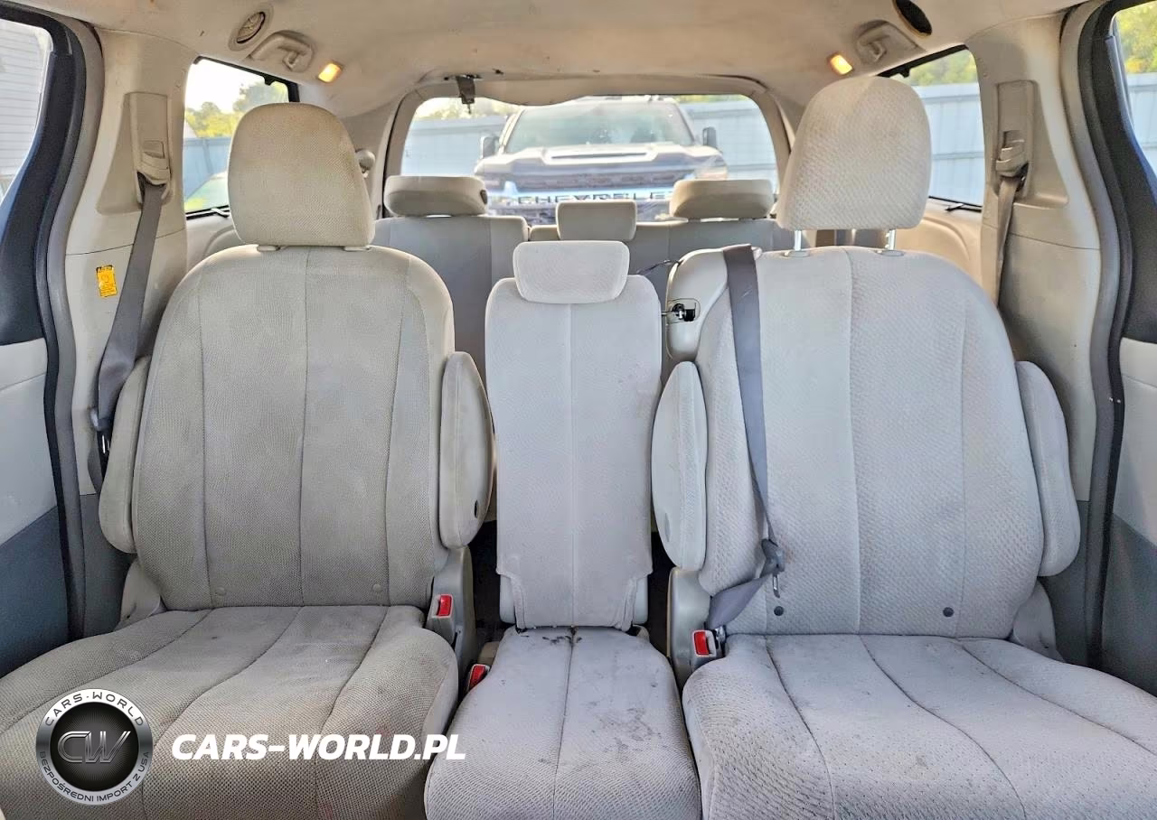 2011 Toyota Sienna Le VIN:5TDKK3DC0BS082868 - 10