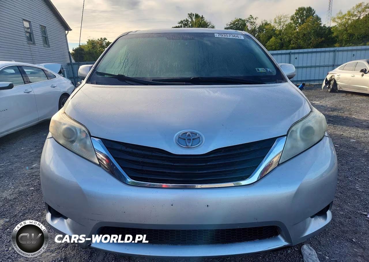 2011 Toyota Sienna Le VIN:5TDKK3DC0BS082868 - 5