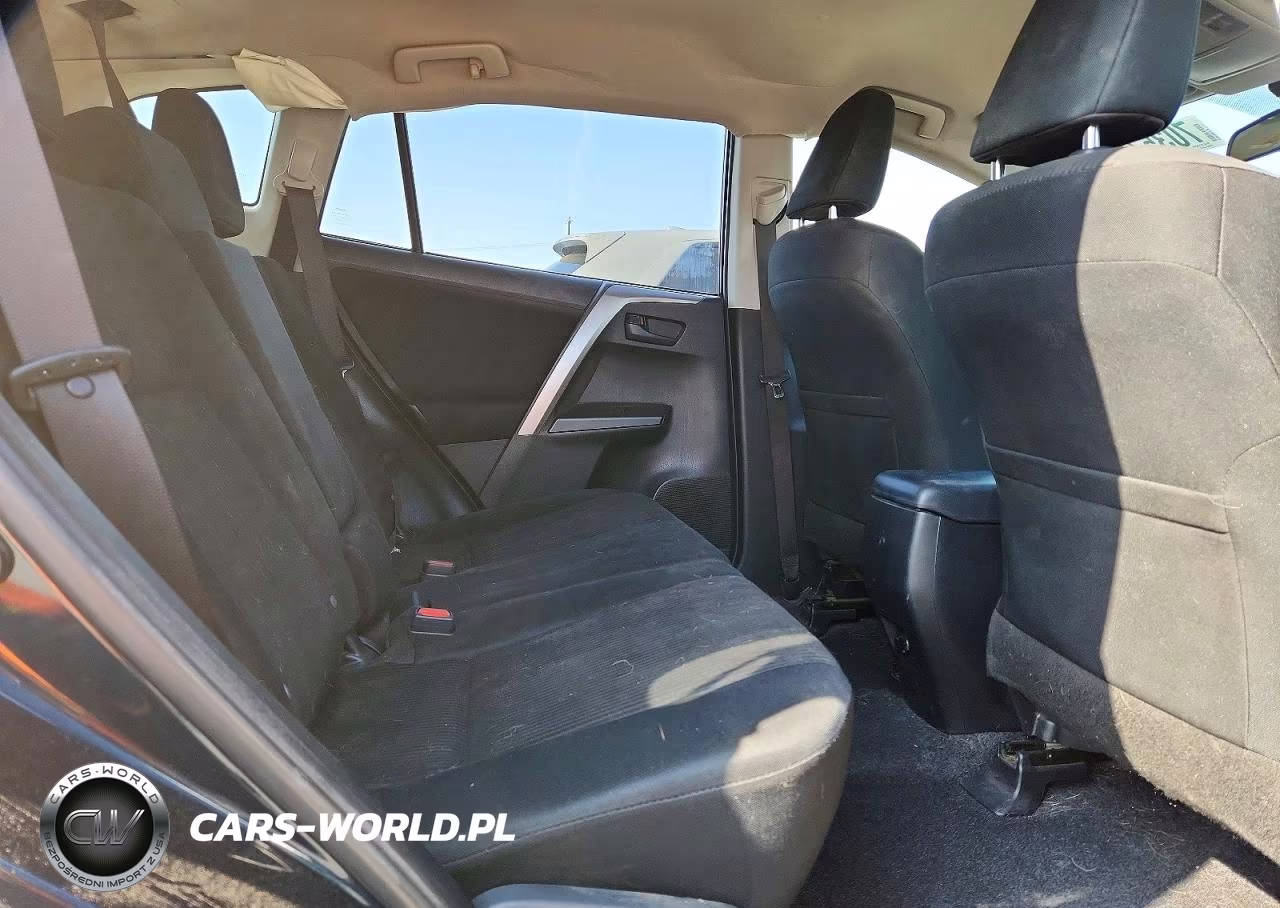 2018 Toyota Rav4 Le VIN:JTMZFREV0JJ176086 - 11