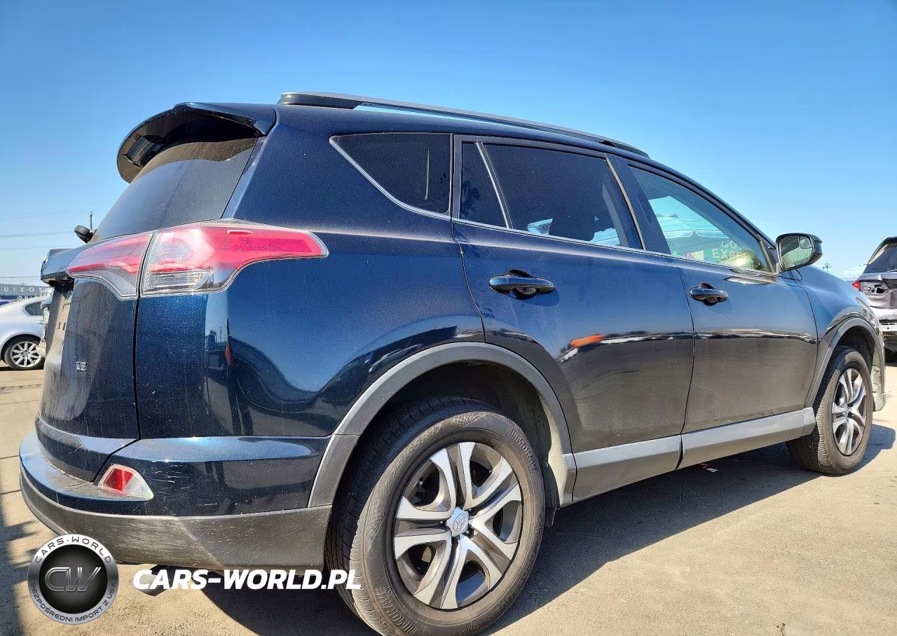 2018 Toyota Rav4 Le VIN:JTMZFREV0JJ176086 - 3