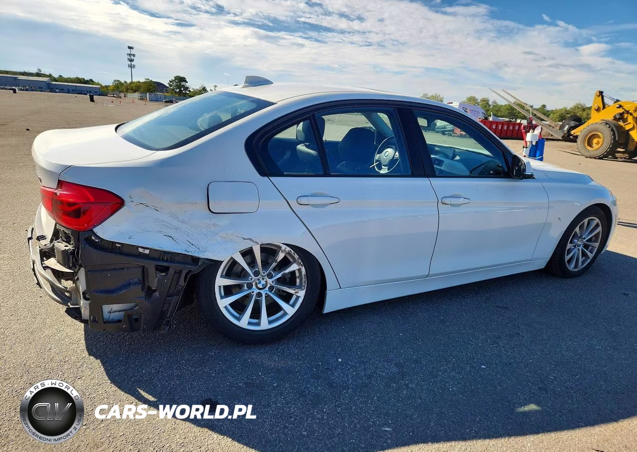 2018 BMW 320 Xi VIN:WBA8E5G53JNV03008 - 3