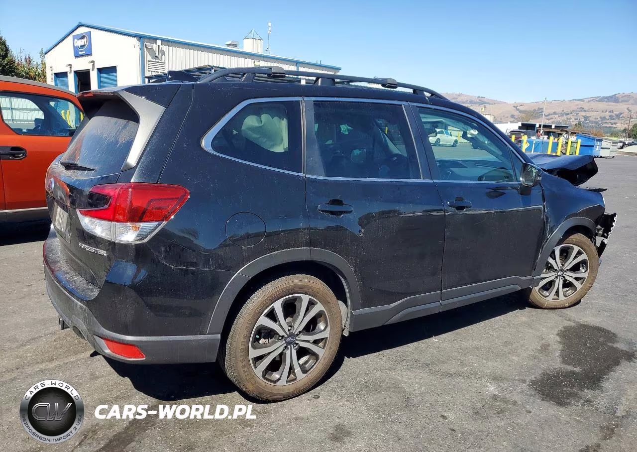 2022 Subaru Forester Limited VIN:JF2SKANC8NH431076 - 3