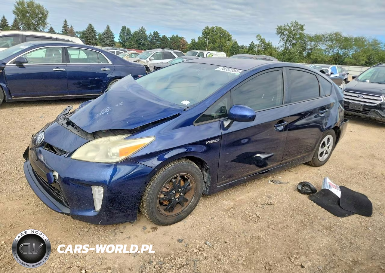 2013 Toyota Prius Three