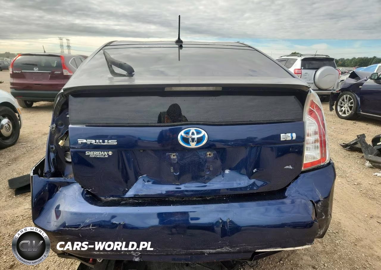 2013 Toyota Prius Three VIN:JTDKN3DU4D1727585 - 6
