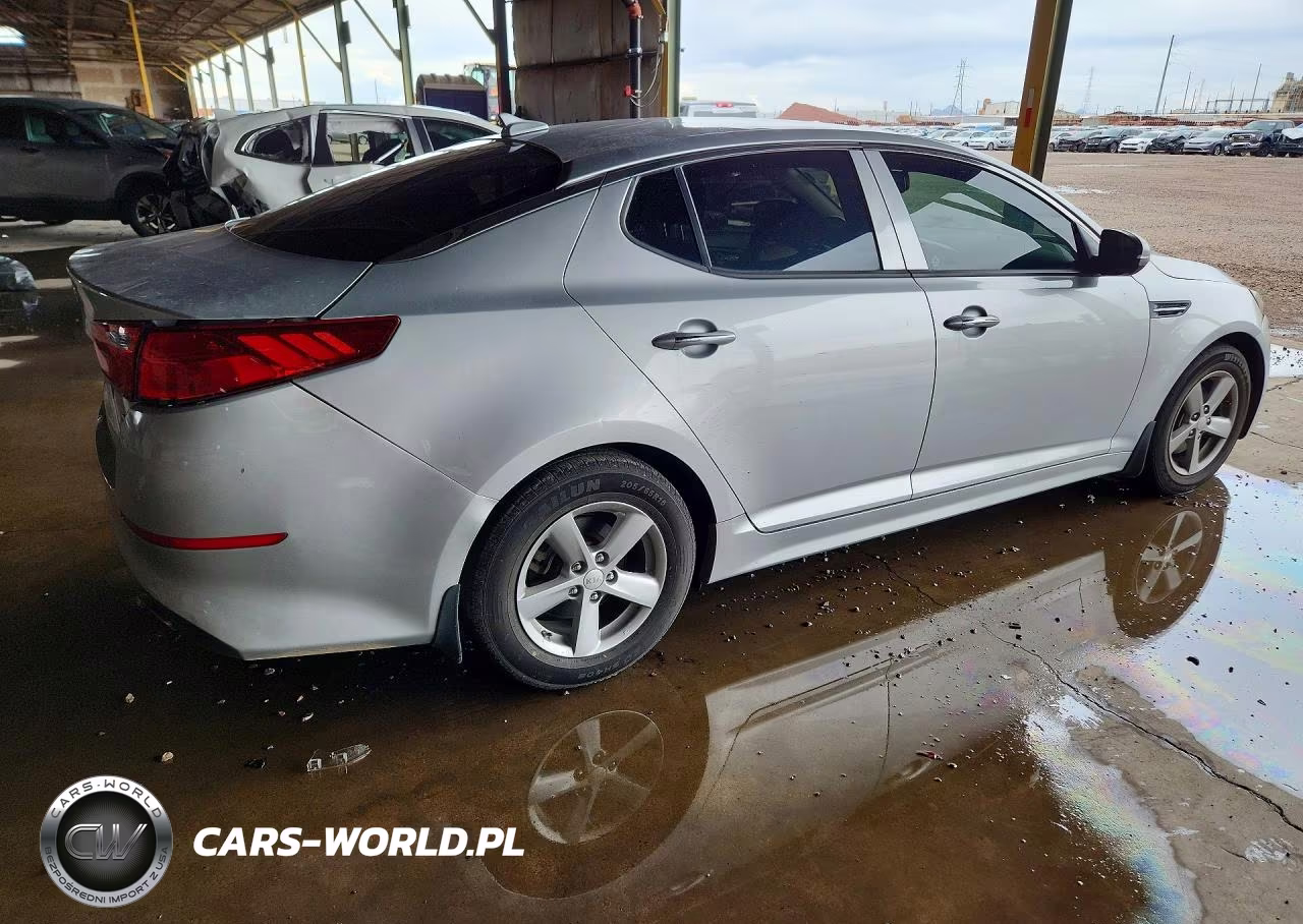 2015 Kia Optima Lx VIN:5XXGM4A72FG401045 - 3