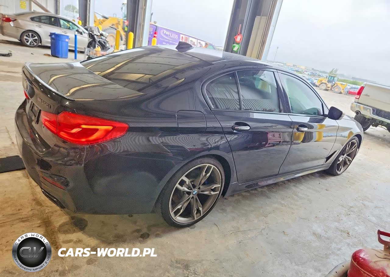 2018 BMW M550Xi VIN:WBAJB9C53JB036472 - 3