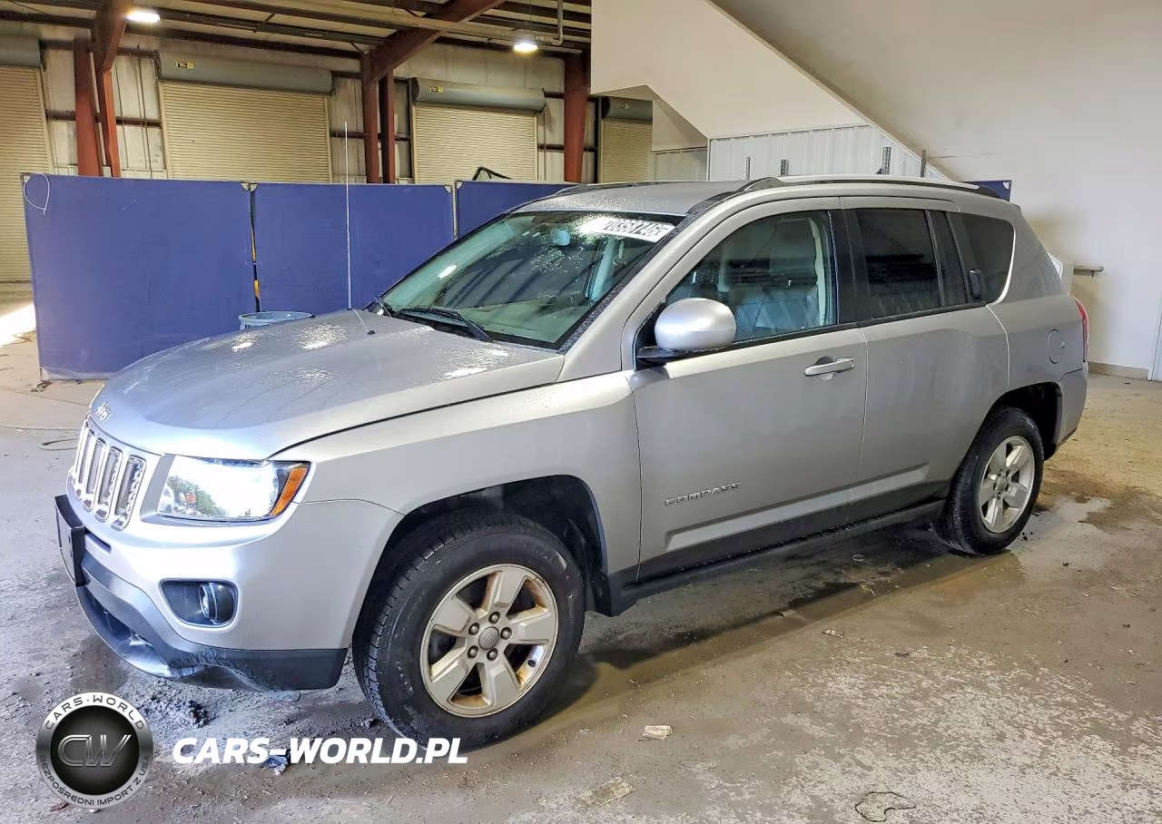 2016 Jeep Compass Latitude – zdjęcie 1 z 13