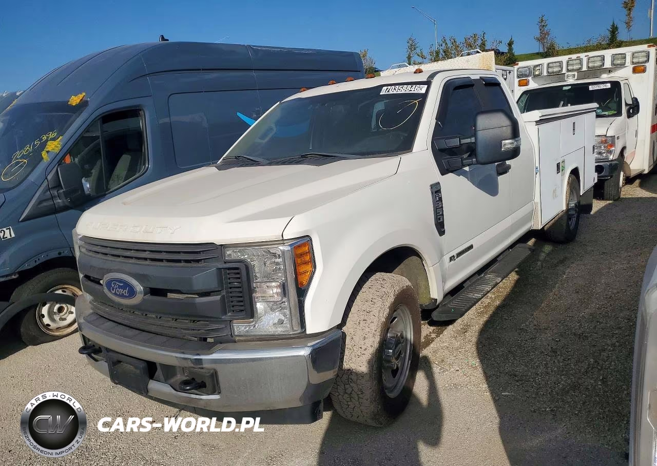 2017 Ford F350 Super Duty – zdjęcie 1 z 14