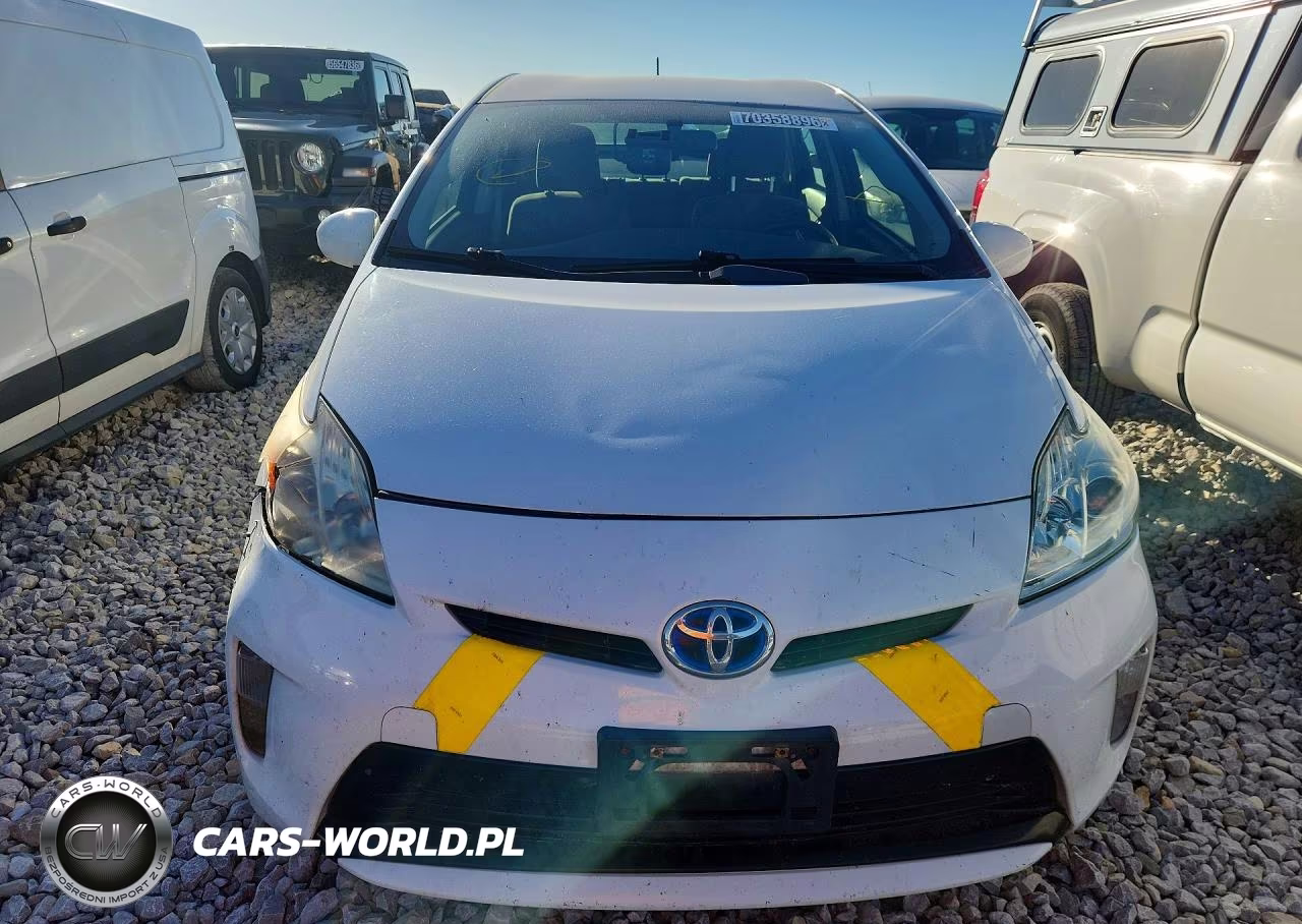 2012 Toyota Prius Two VIN:JTDKN3DU8C1590312 - 5