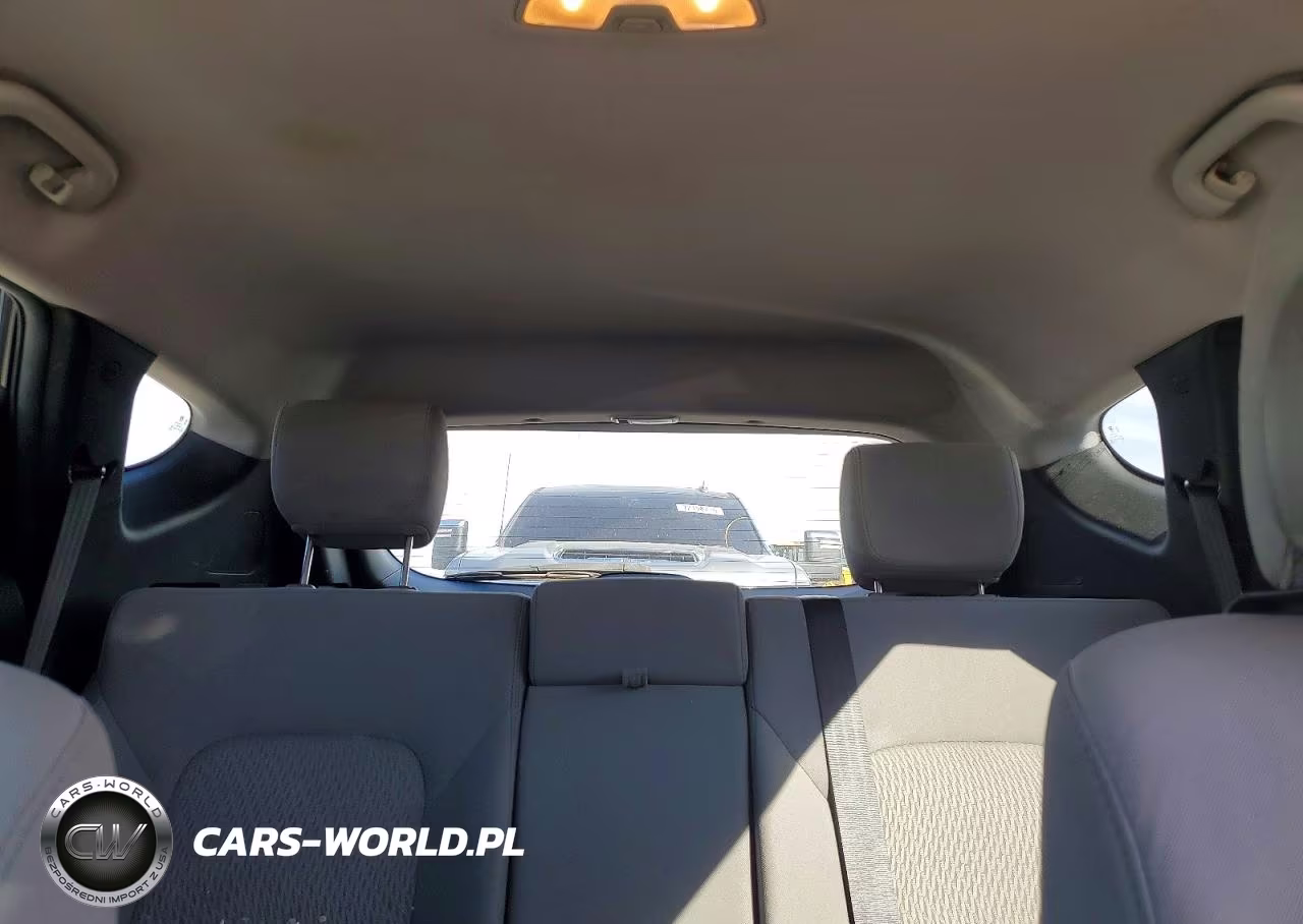 2018 Hyundai Santa Fe Sport 2.4L VIN:5XYZTDLB1JG552914 - 10