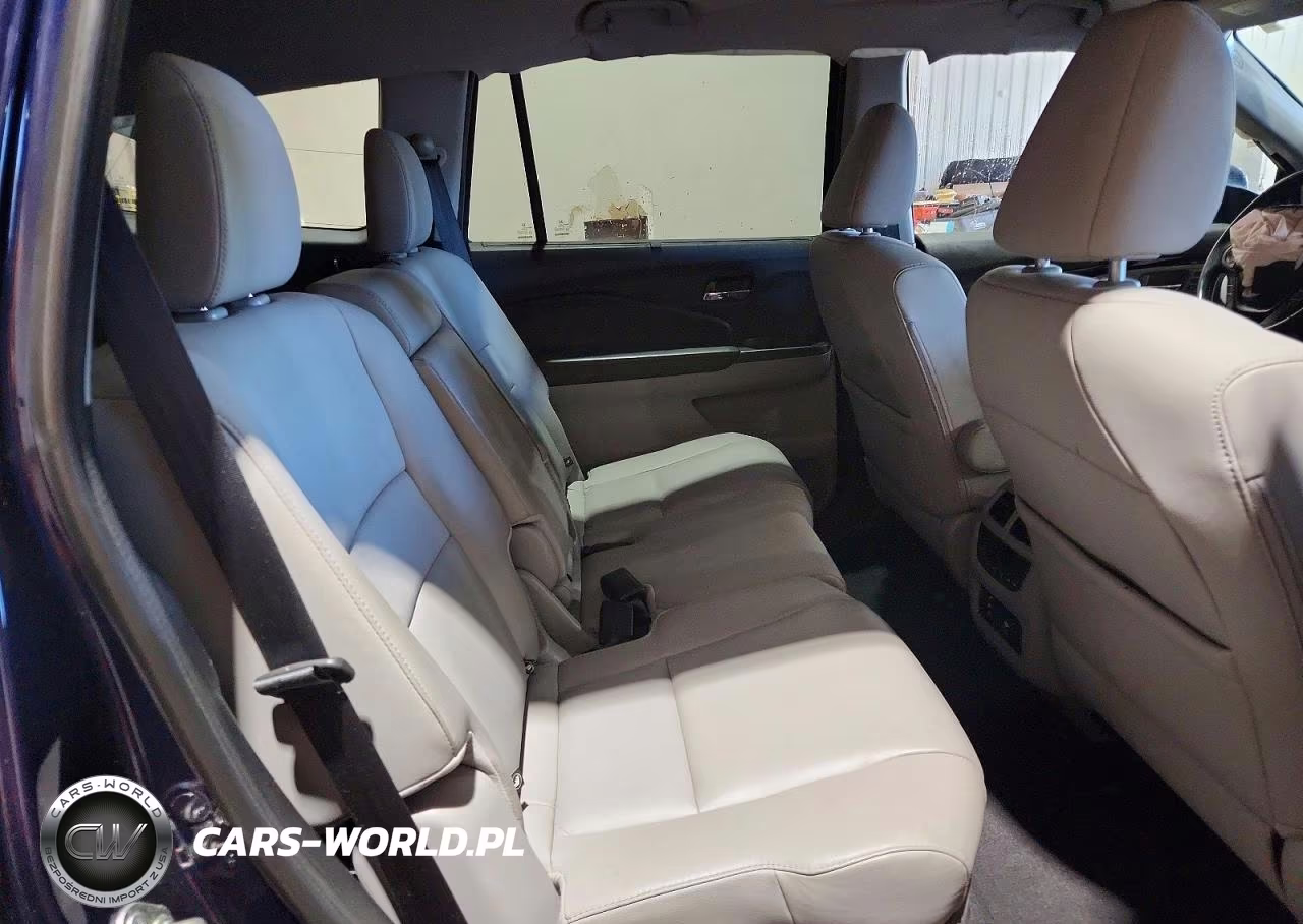 2016 Honda Pilot Touring VIN:5FNYF6H95GB066126 - 11