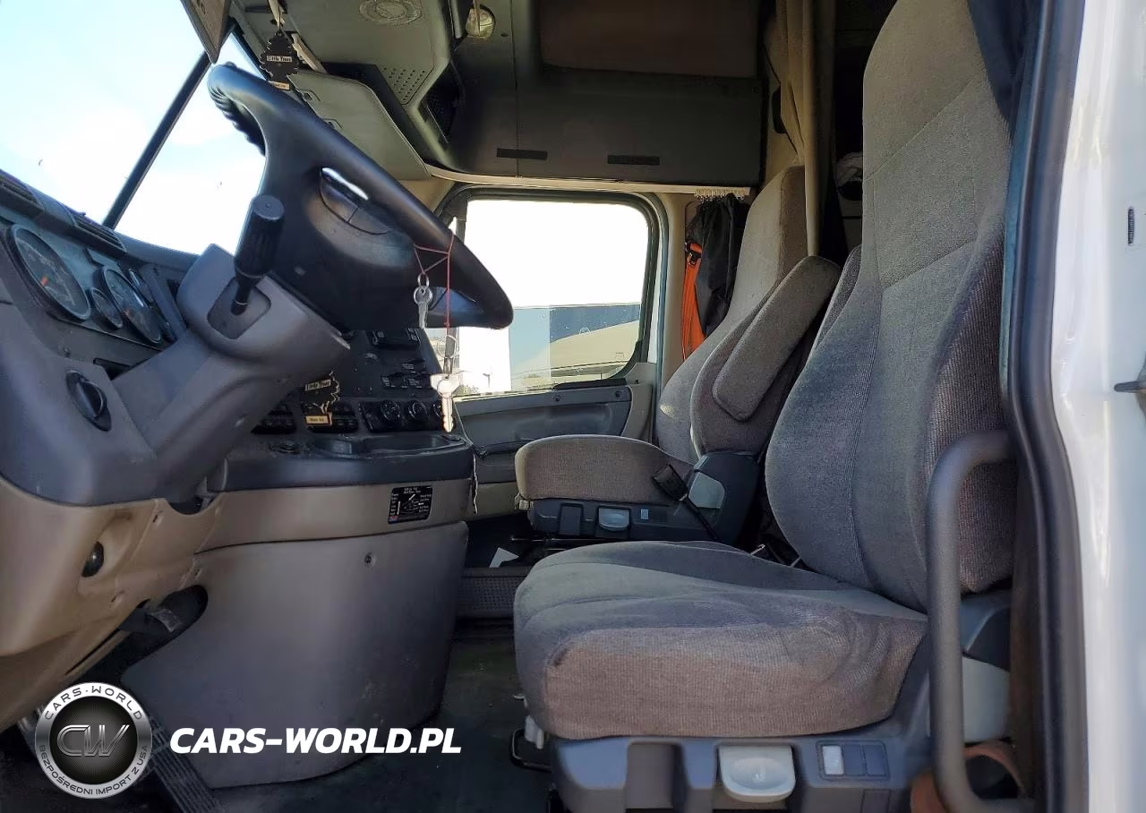 2019 Freightliner Cascadia 125 Semi Truck VIN:3AKJGLDR8KDKE5315 - 7
