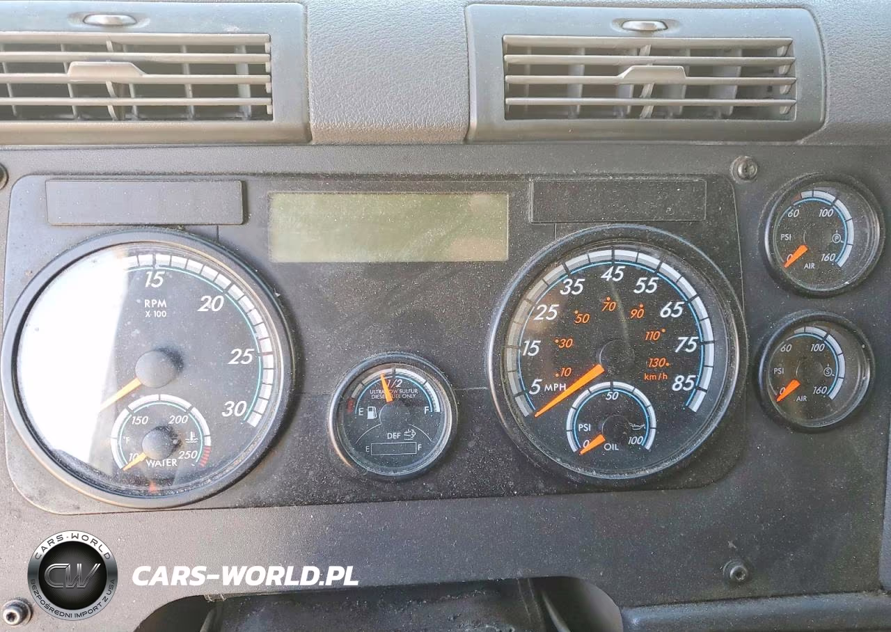 2019 Freightliner Cascadia 125 Semi Truck VIN:3AKJGLDR8KDKE5315 - 9
