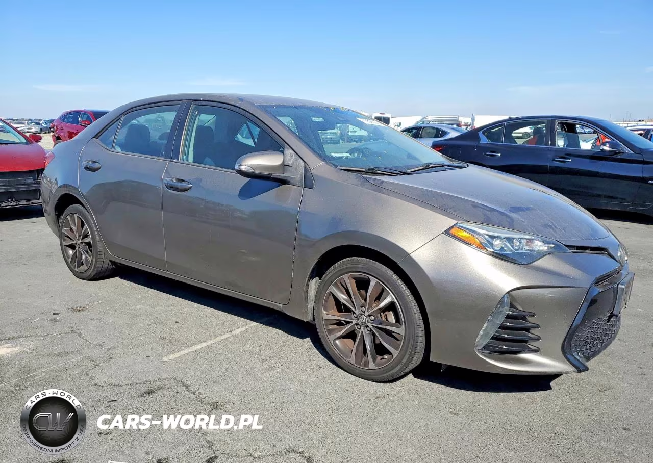 2018 Toyota Corolla Se VIN:2T1BURHE6JC107725 - 4