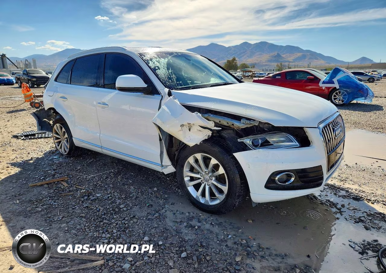 2015 Audi Q5 Premium VIN:WA1CFAFP8FA015591 - 4