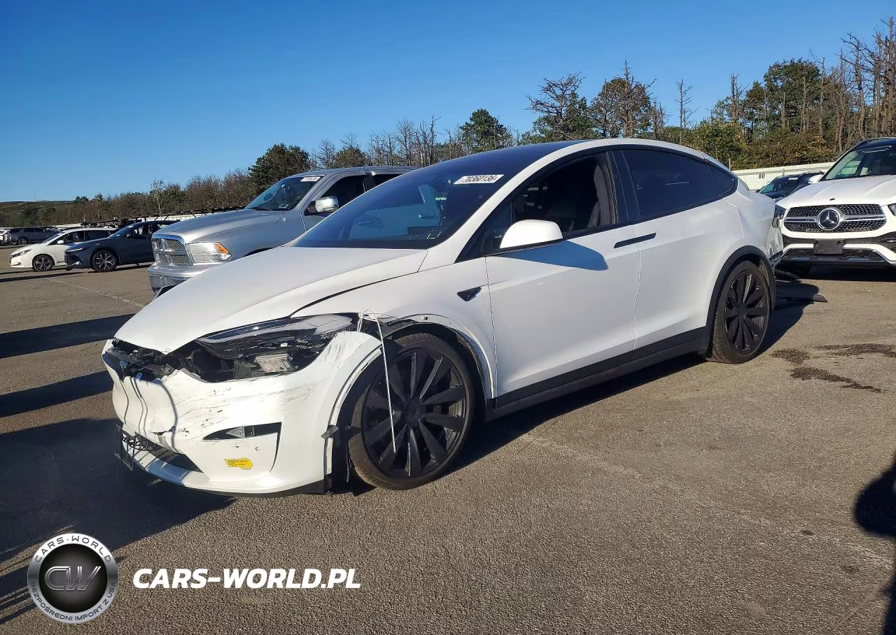 2022 Tesla Model X VIN:7SAXCDE55NF340256 - 1