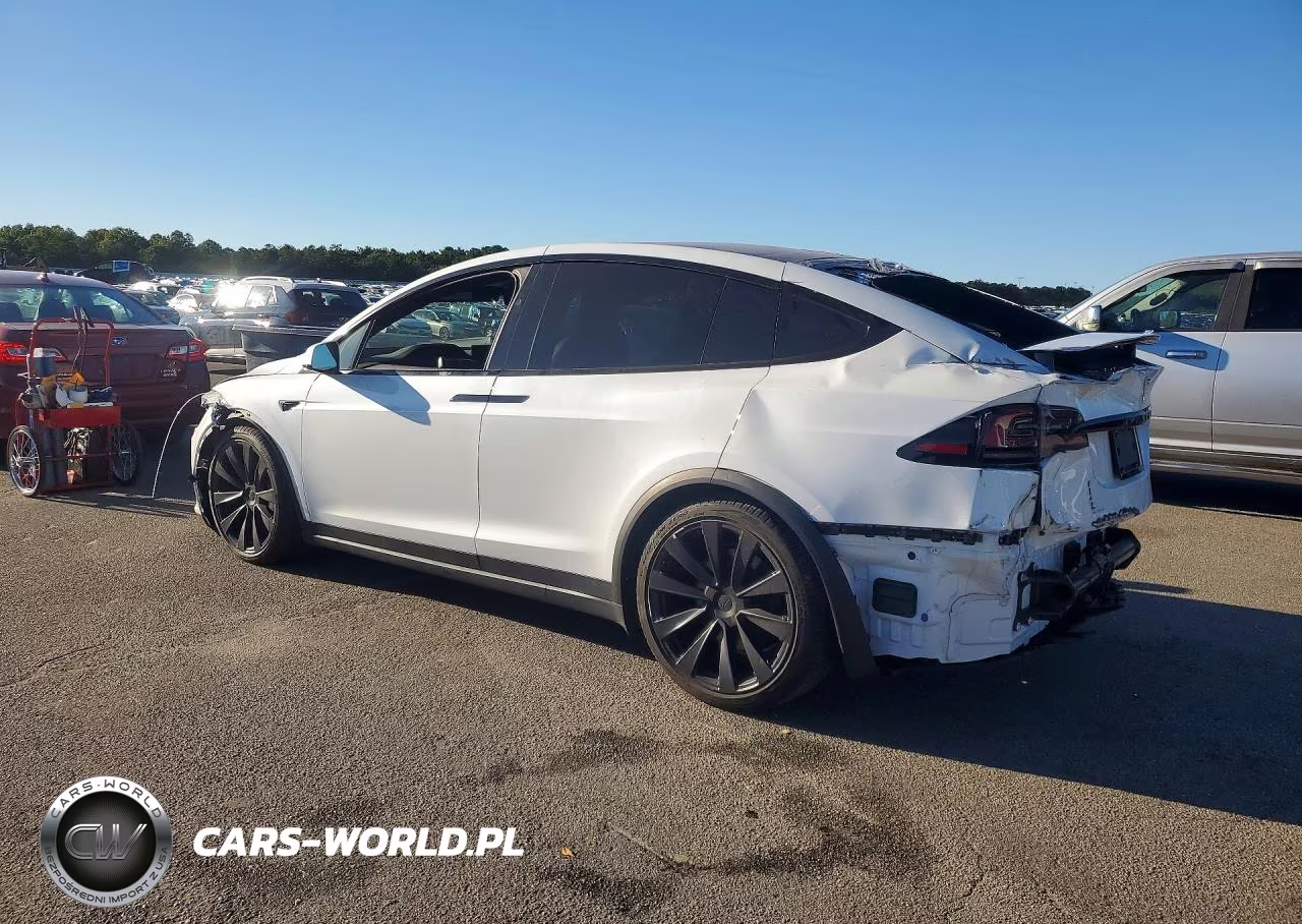 2022 Tesla Model X VIN:7SAXCDE55NF340256 - 2