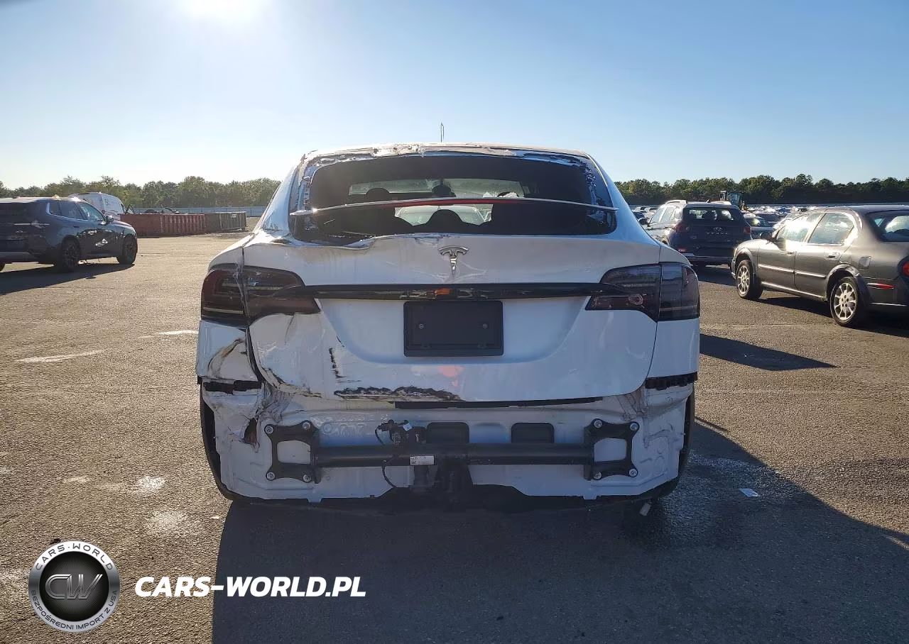 2022 Tesla Model X VIN:7SAXCDE55NF340256 - 6