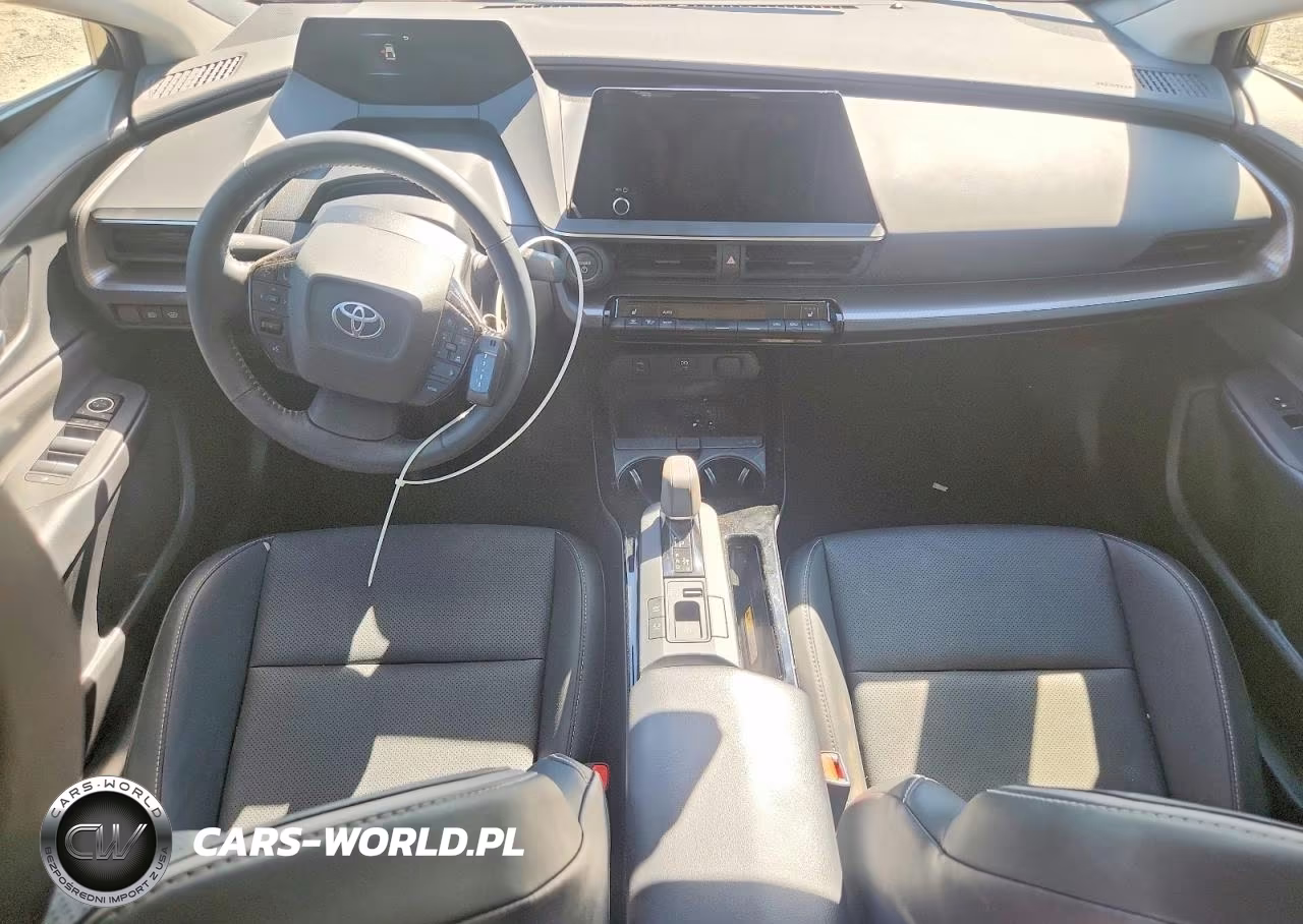 2025 Toyota Prius Xle VIN:JTDACAAU4S3053983 - 8