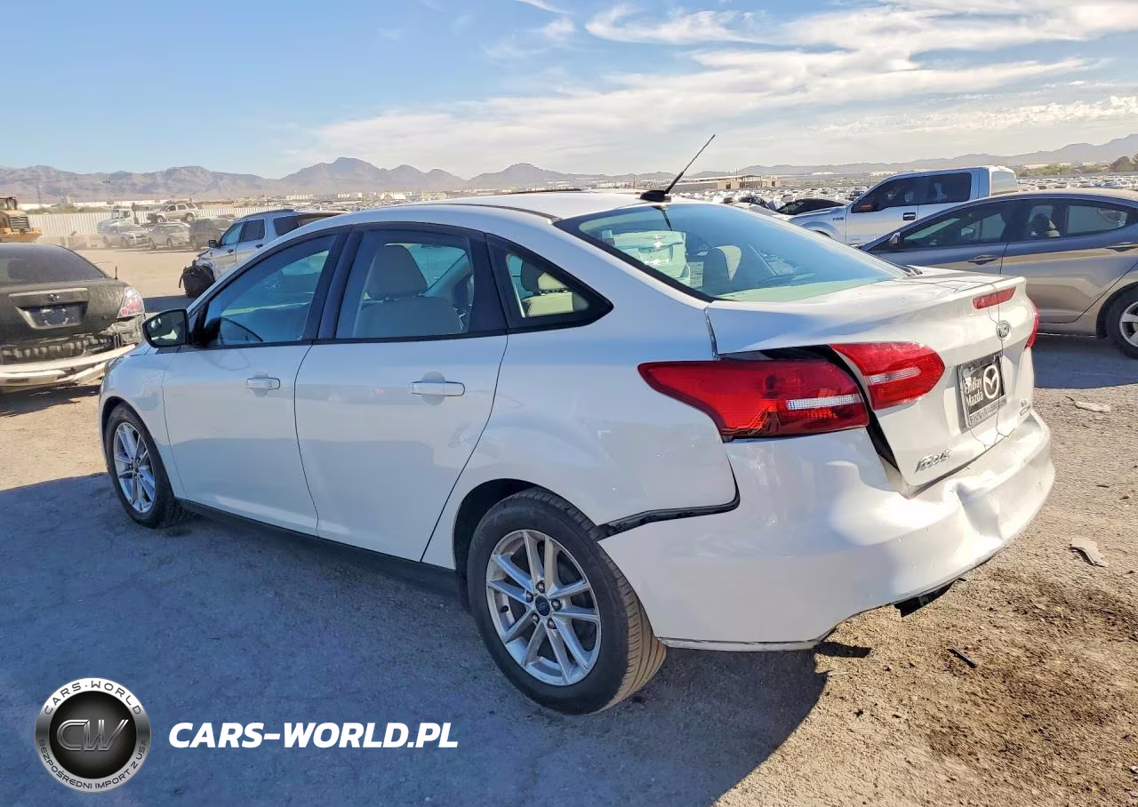 2015 Ford Focus Se VIN:1FADP3F24FL341633 - 2
