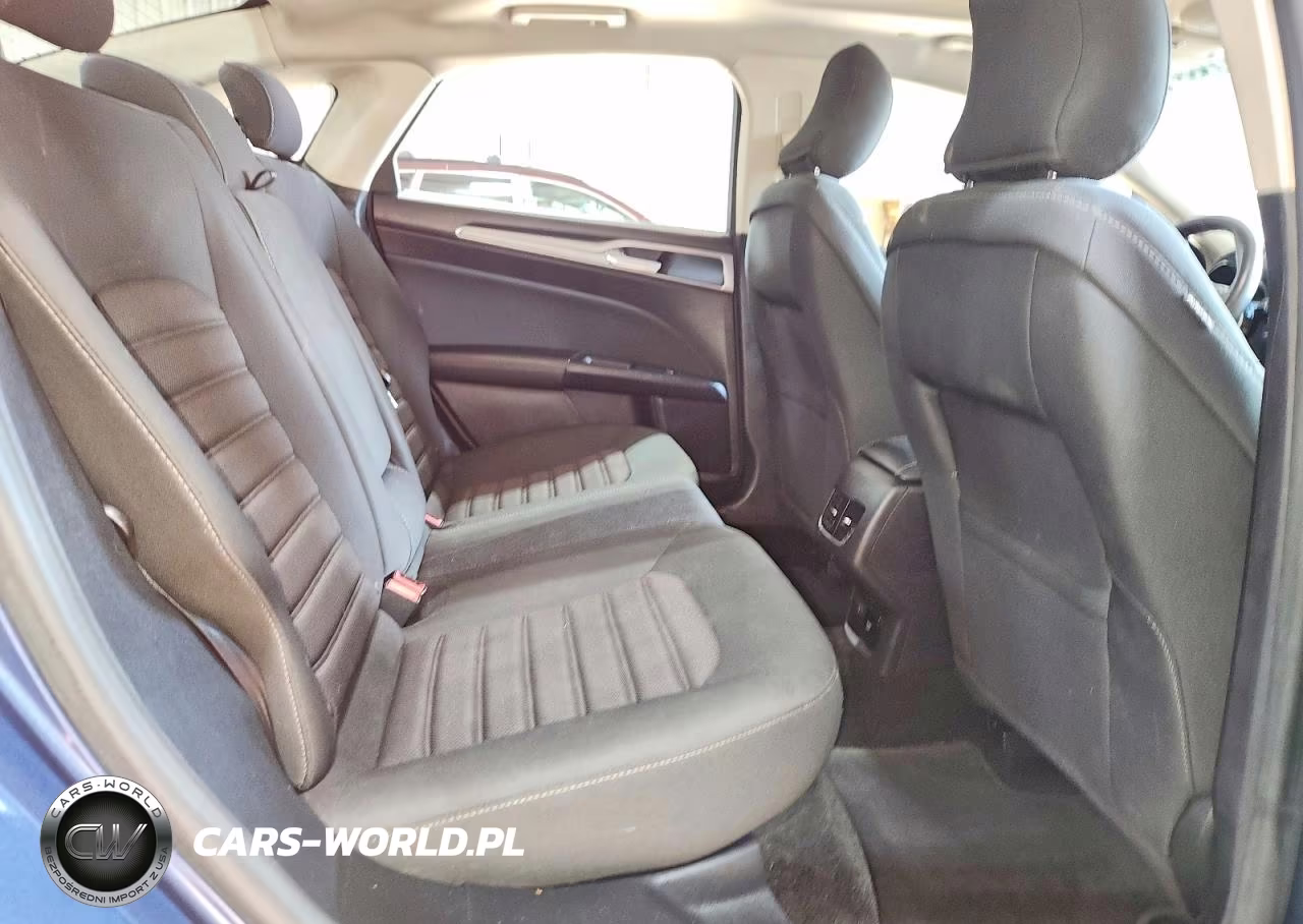 2018 Ford Fusion Se Hybrid VIN:3FA6P0LU1JR159900 - 10