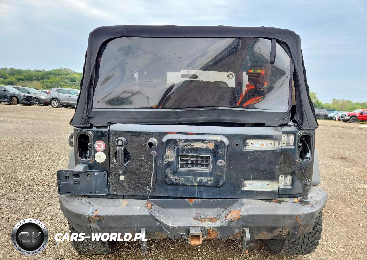 2011 Jeep Wrangler Sport VIN:1J4AA2D19BL591389 - 6