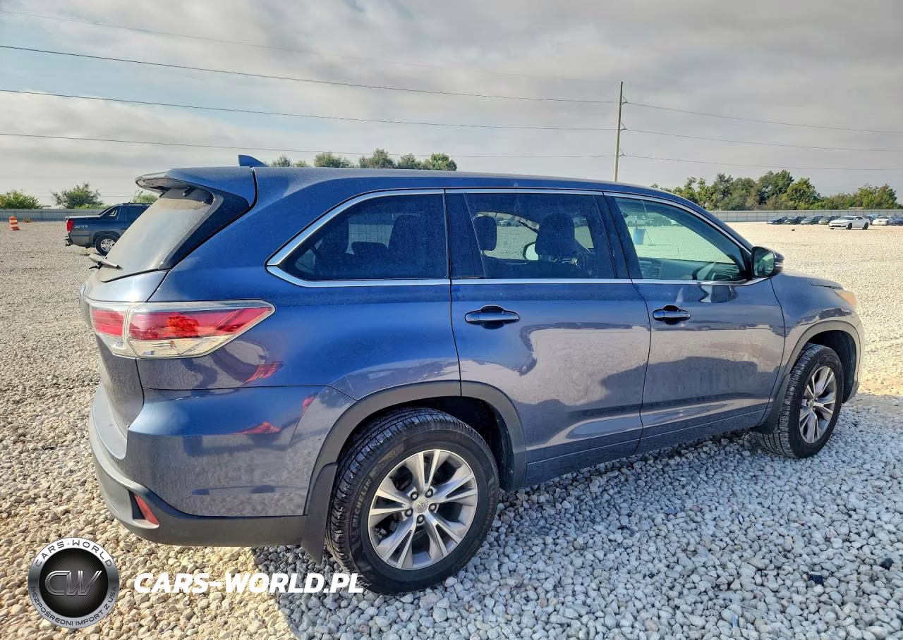 2015 Toyota Highlander Le Plus VIN:5TDZKRFH6FS056565 - 3
