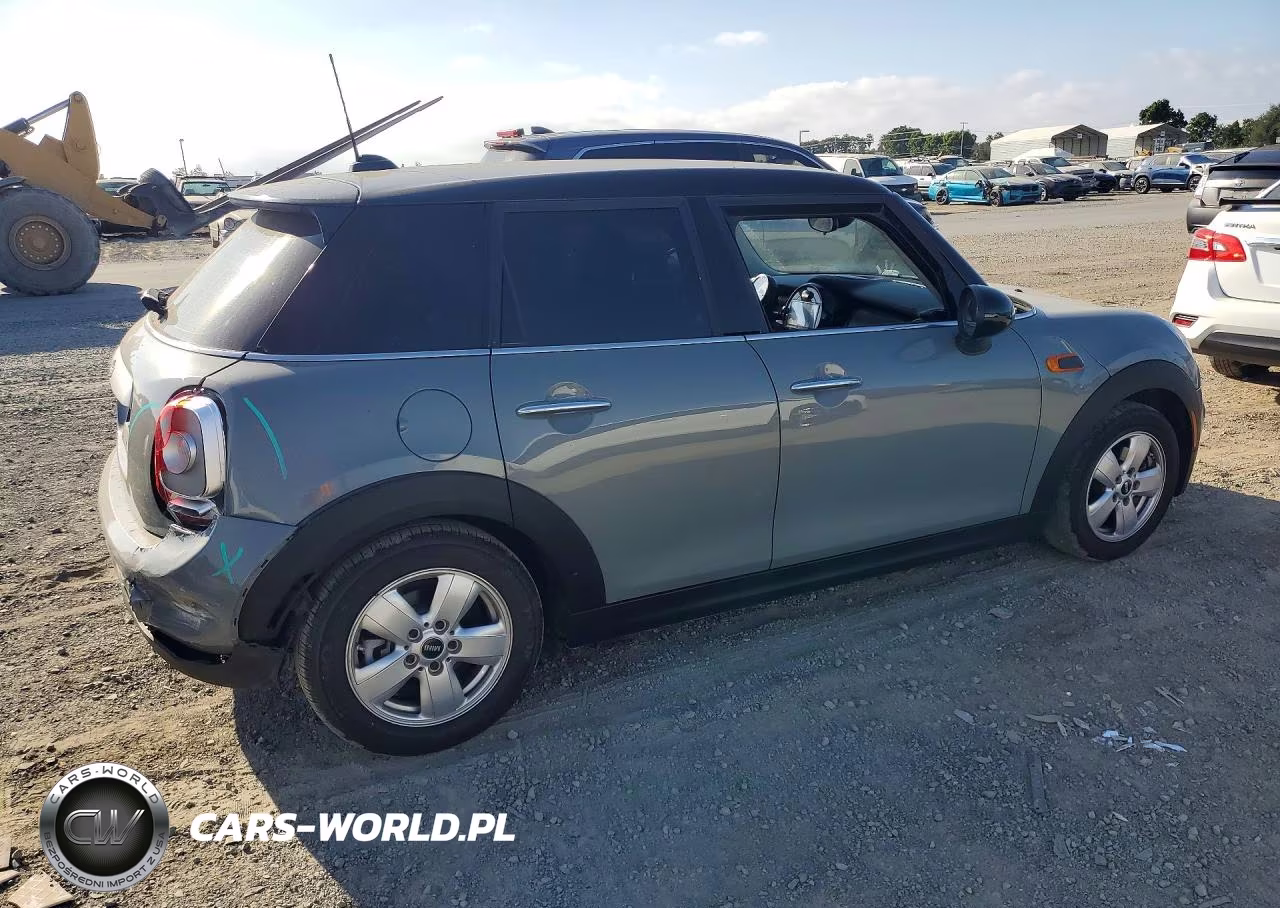 2015 Mini Cooper VIN:WMWXS5C58FT829402 - 3