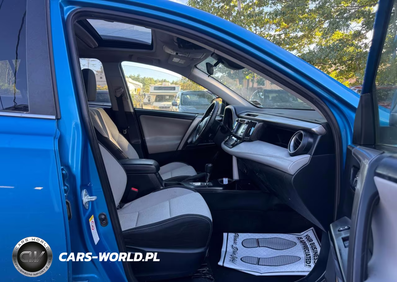 2017 Toyota Rav4 Xle VIN:JTMRFREV2HJ168047 - 5
