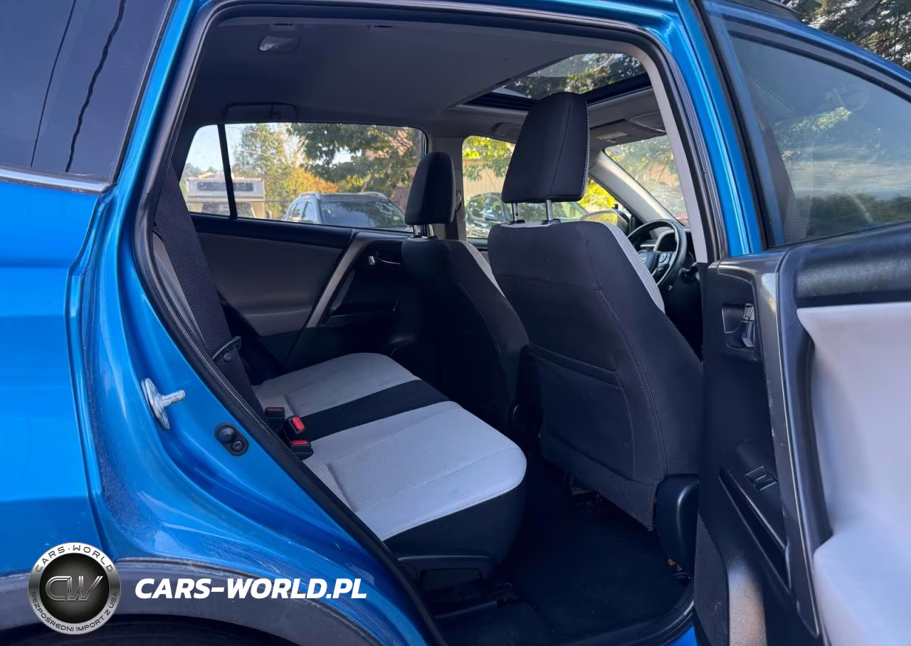 2017 Toyota Rav4 Xle VIN:JTMRFREV2HJ168047 - 6