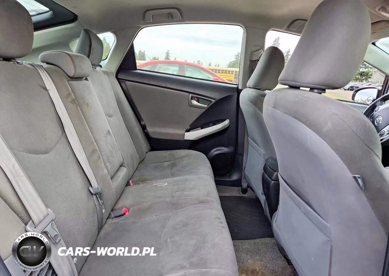 2013 Toyota Prius Three VIN:JTDKN3DU4D5565241 - 10