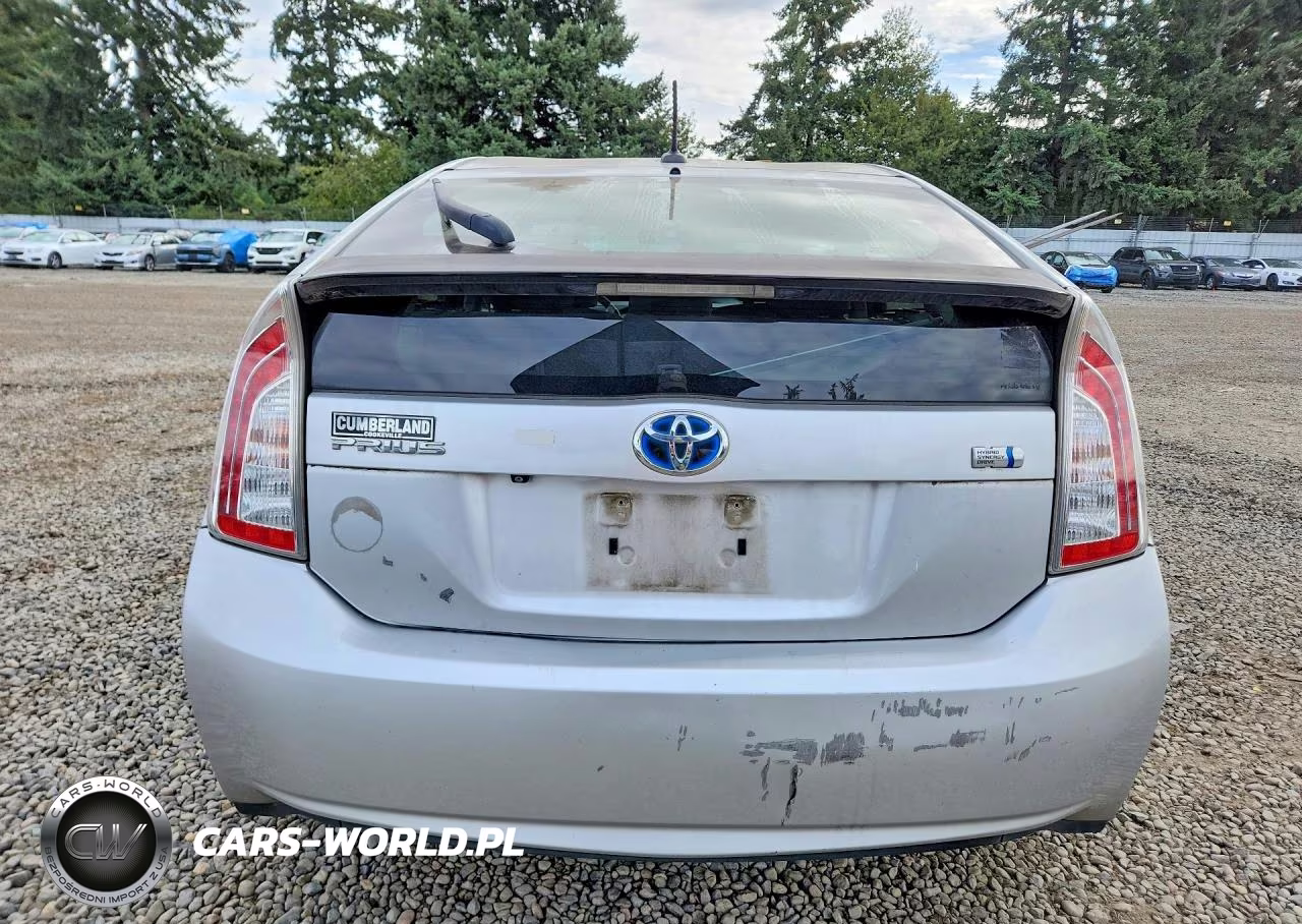 2013 Toyota Prius Three VIN:JTDKN3DU4D5565241 - 6
