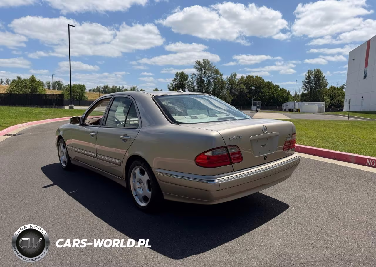 2000 Mercedes-Benz E 430 VIN:WDBJF70J7YB018627 - 3