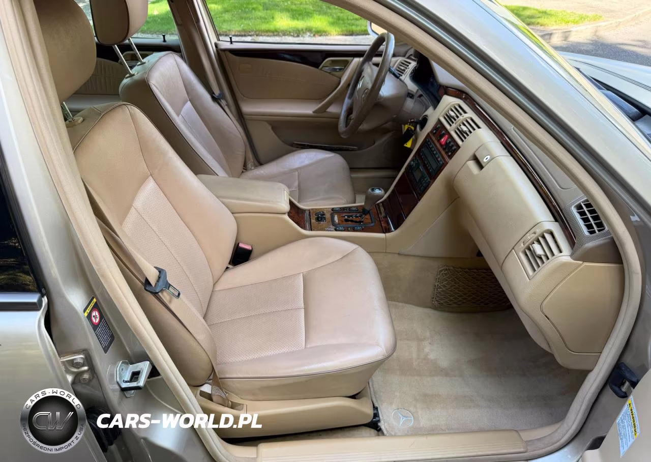 2000 Mercedes-Benz E 430 VIN:WDBJF70J7YB018627 - 5