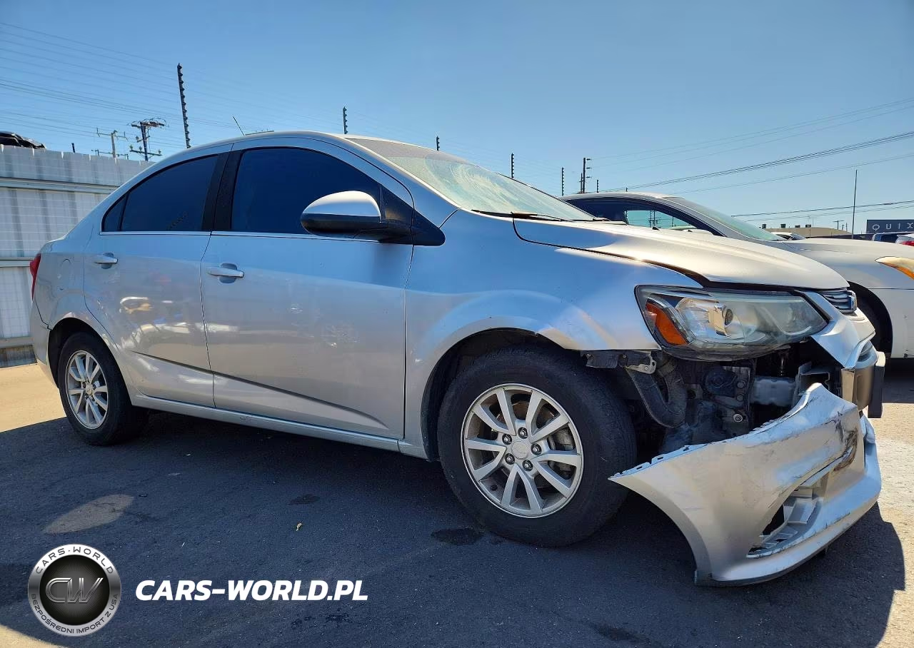 2017 Chevrolet Sonic Lt VIN:1G1JD5SG5H4114167 - 4