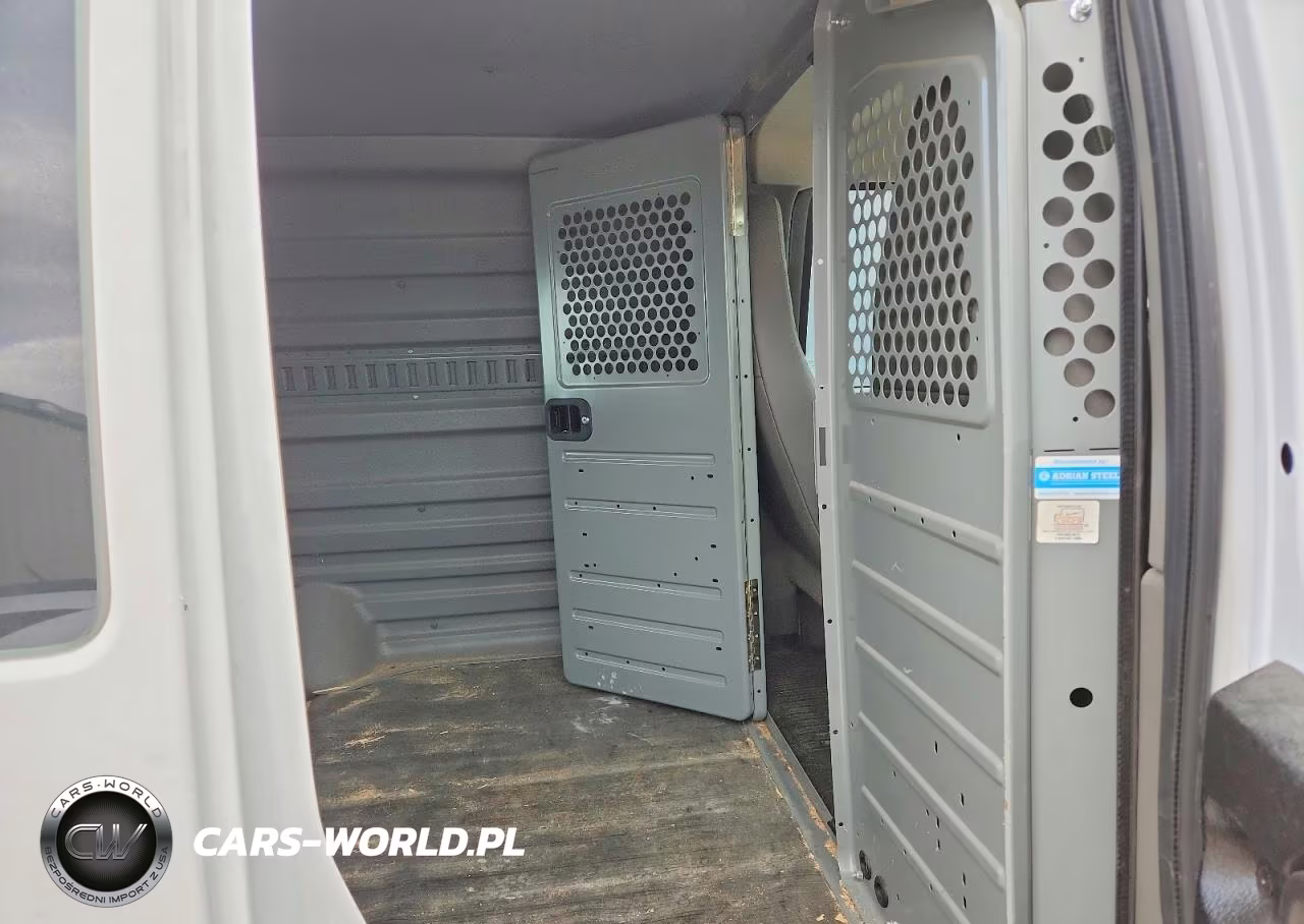 2015 Chevrolet Express 3500 Cargo Delivery Van VIN:1GCZGUCG7F1109190 - 11