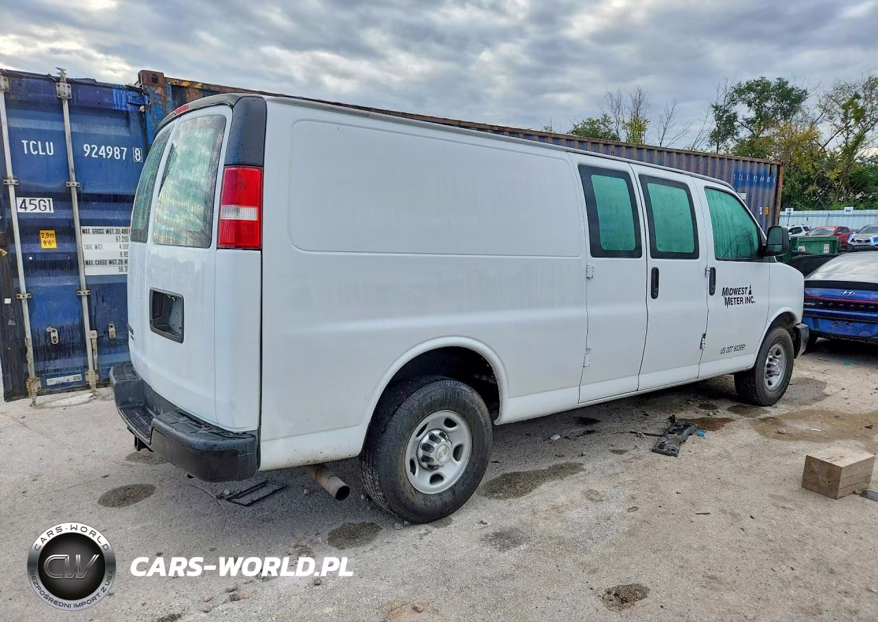 2015 Chevrolet Express 3500 Cargo Delivery Van VIN:1GCZGUCG7F1109190 - 3