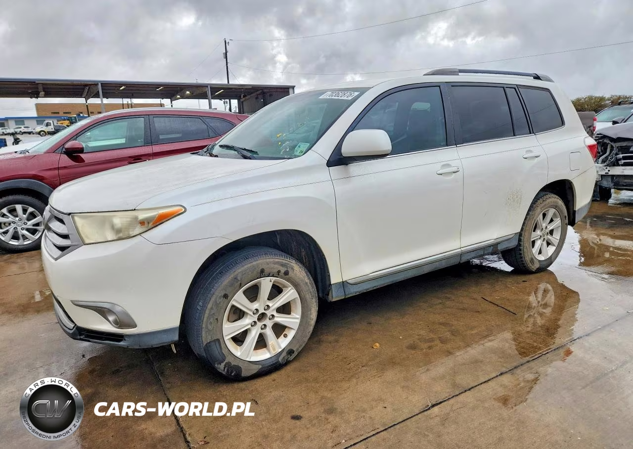 2011 Toyota Highlander Base