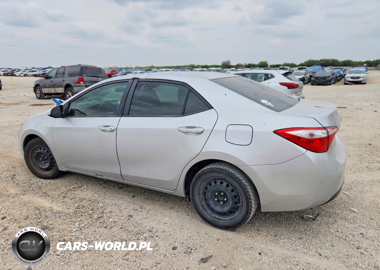2015 Toyota Corolla Le VIN:5YFBURHE9FP197296 - 2