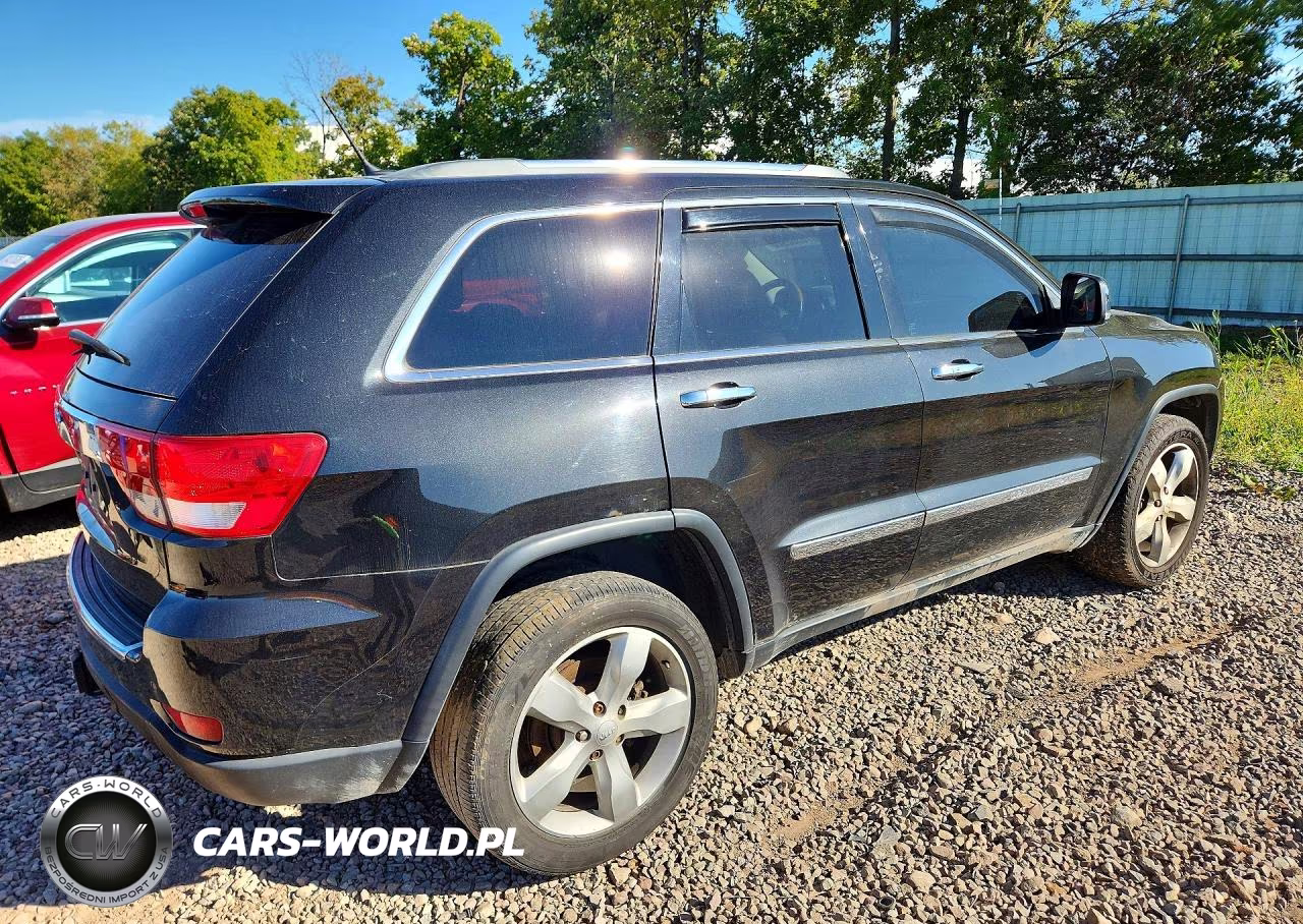 2013 Jeep Grand Cherokee Overland VIN:1C4RJFCT5DC587765 - 3