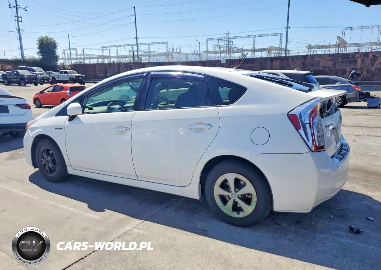 2013 Toyota Prius Two VIN:JTDKN3DU1D5594258 - 2