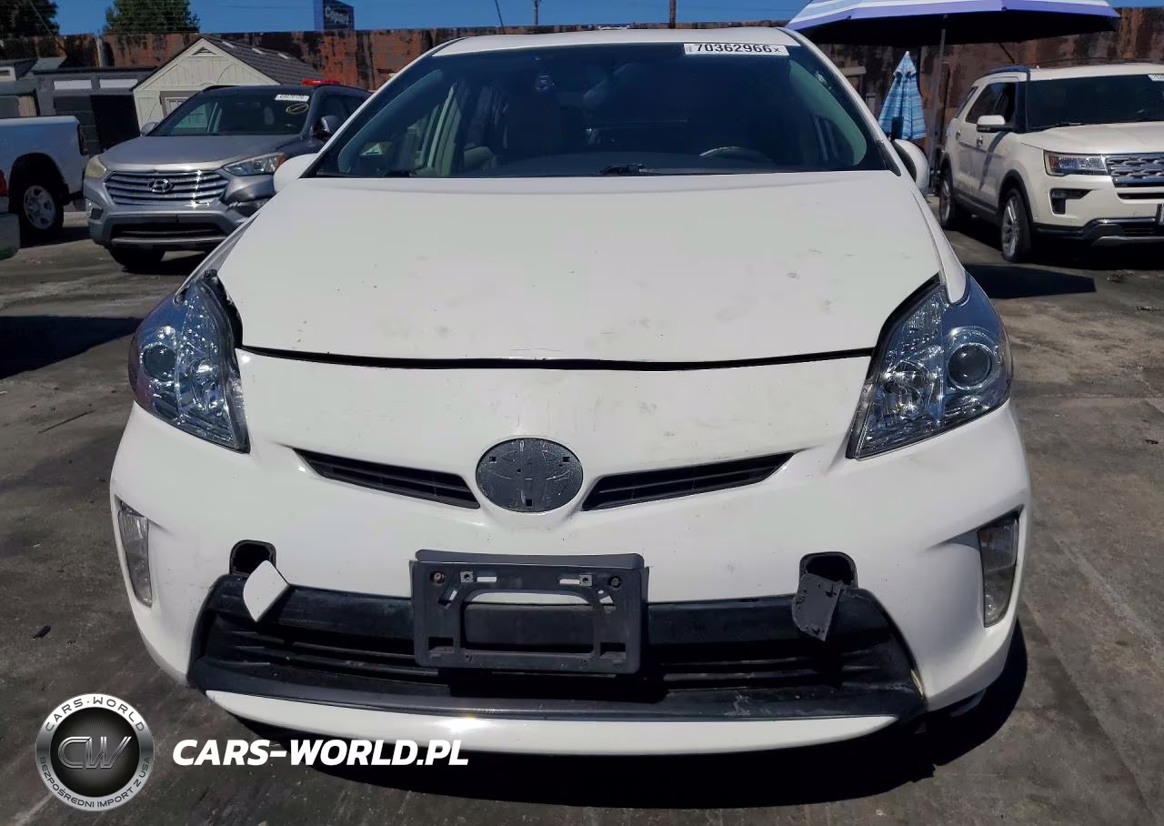2013 Toyota Prius Two VIN:JTDKN3DU1D5594258 - 5