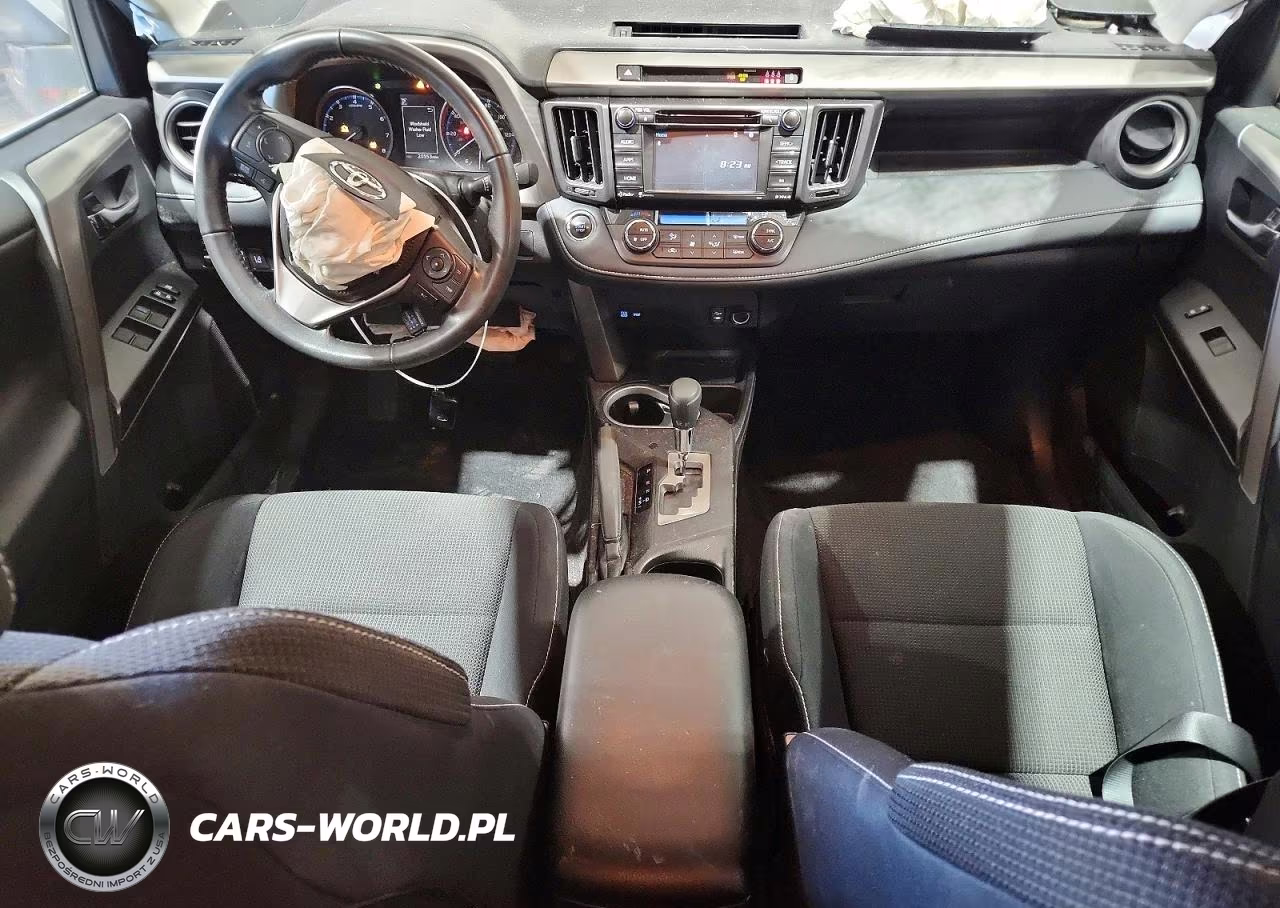 2018 Toyota Rav4 Xle VIN:2T3RFREV2JW839806 - 8