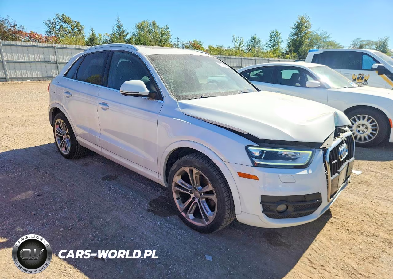2015 Audi Q3 Premium Plus VIN:WA1EFCFS2FR002572 - 4