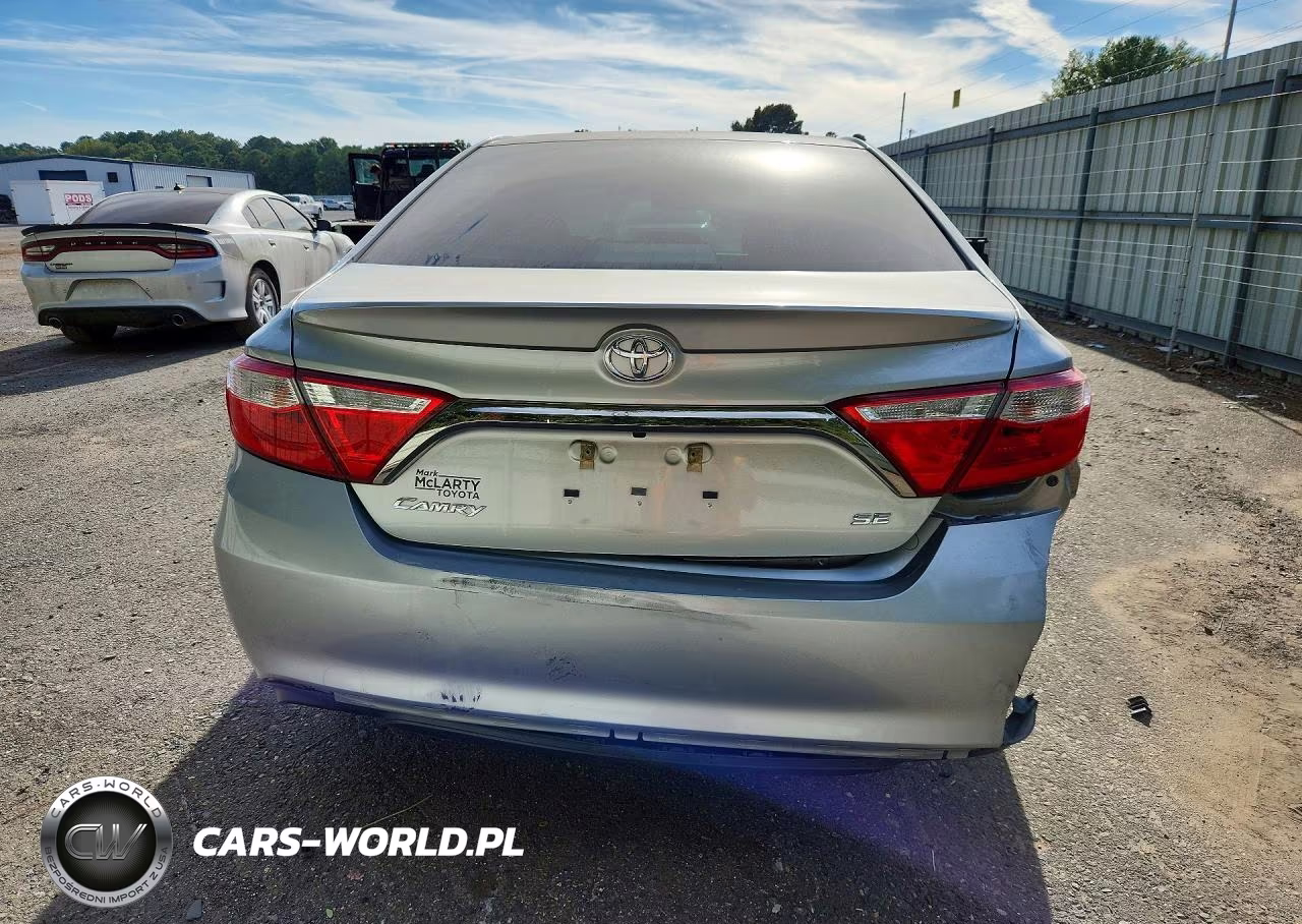 2017 Toyota Camry Se VIN:4T1BF1FK6HU709814 - 6