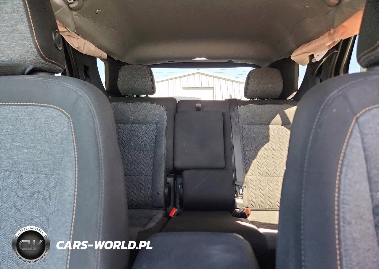 2023 Chevrolet Equinox Lt VIN:3GNAXUEG0PL182753 - 10